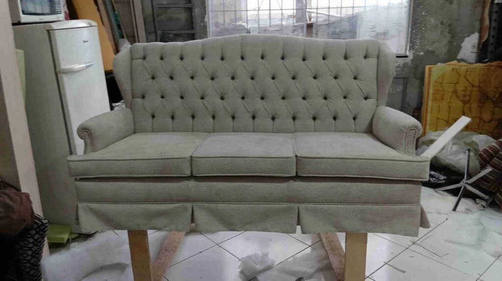 Serviços 3 reforma de sofa-capitone