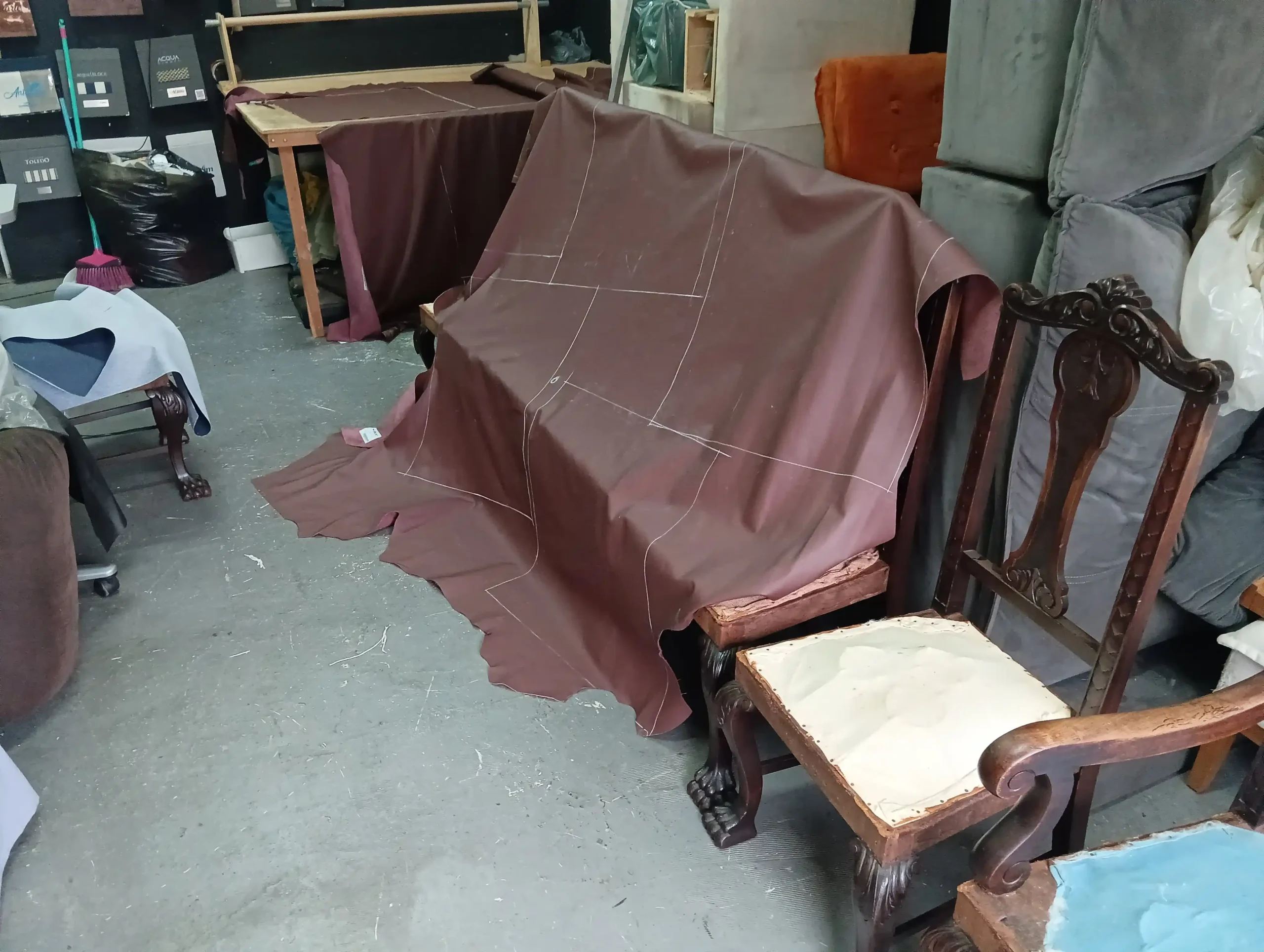 Couro Legitimo 2 tapeçaria em poá